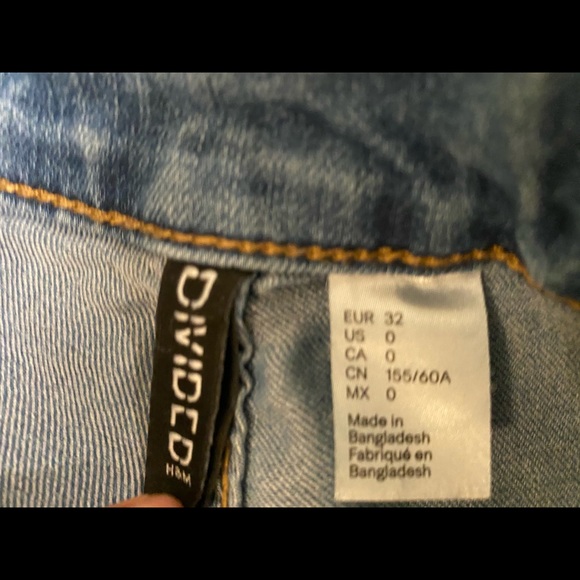 H&M Denim Shorts - Picture 3 of 3